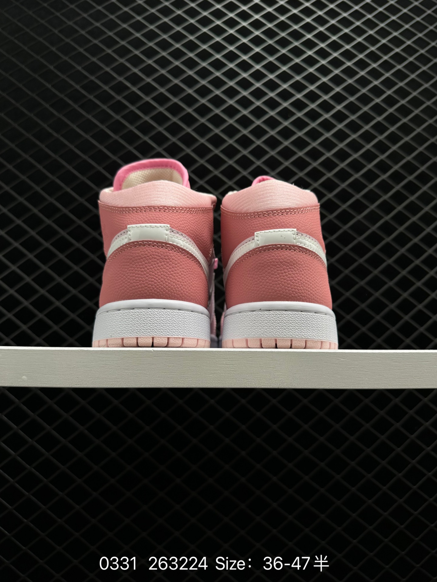 NIKE AIR JORDAN 1 MID AJ1